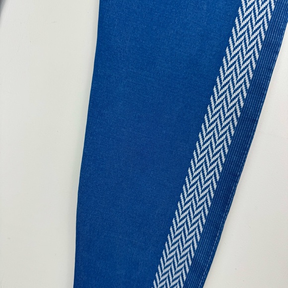 Fabletics High Waisted Seamless Check Leggings Sz XL Blue White Athletic - Picture 12 of 13